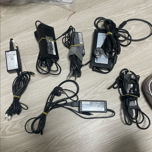 아댑터 여러대