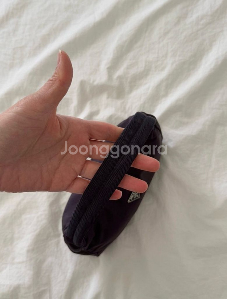 프라다 포코노 미니 호보백 (정품)--3