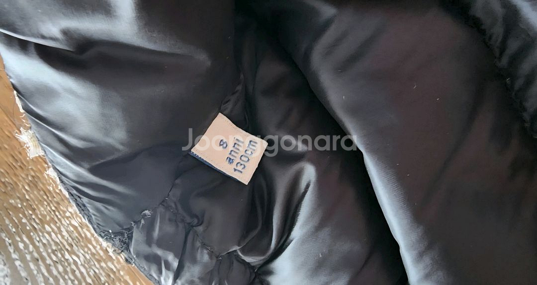 몽클레어 Hiva 다운 경량 패딩 블랙 8A--6