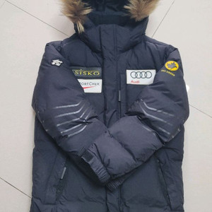 데상트 캐나다 아우디 코볼트 히말라야 대장 패딩