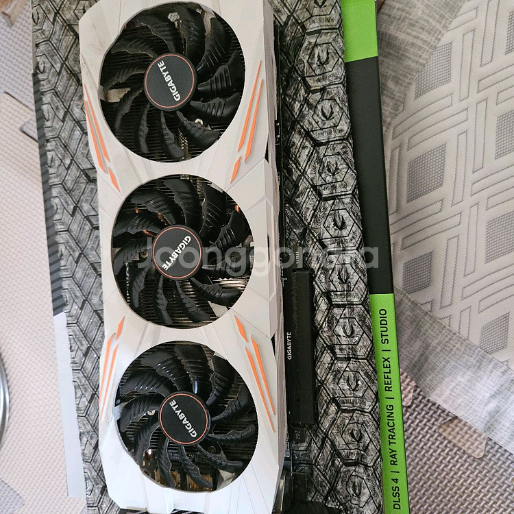 기가바이트 GTX 1080Ti 11gb--1