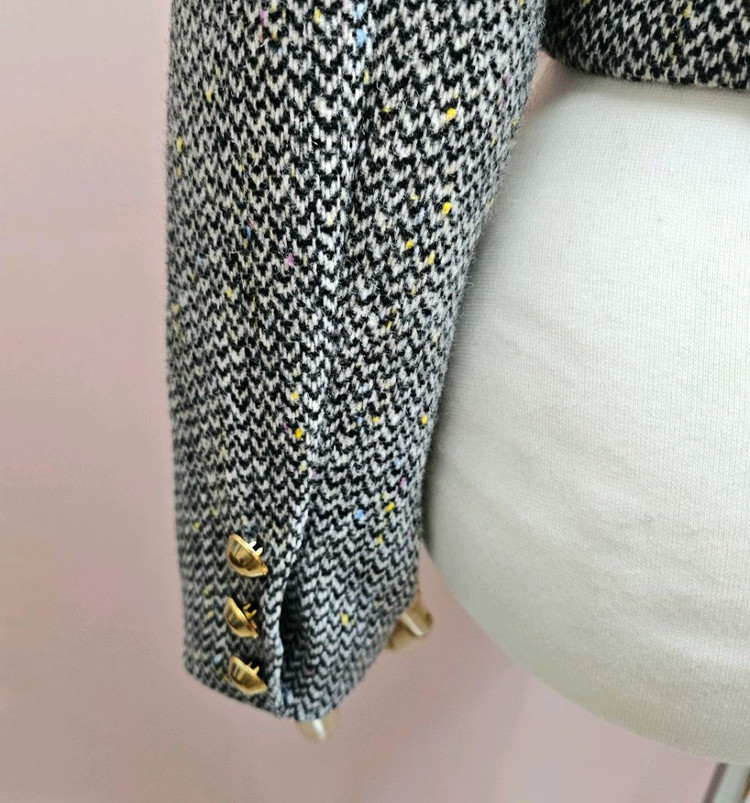 (새상품) 헤링본 큐빅 자켓--7