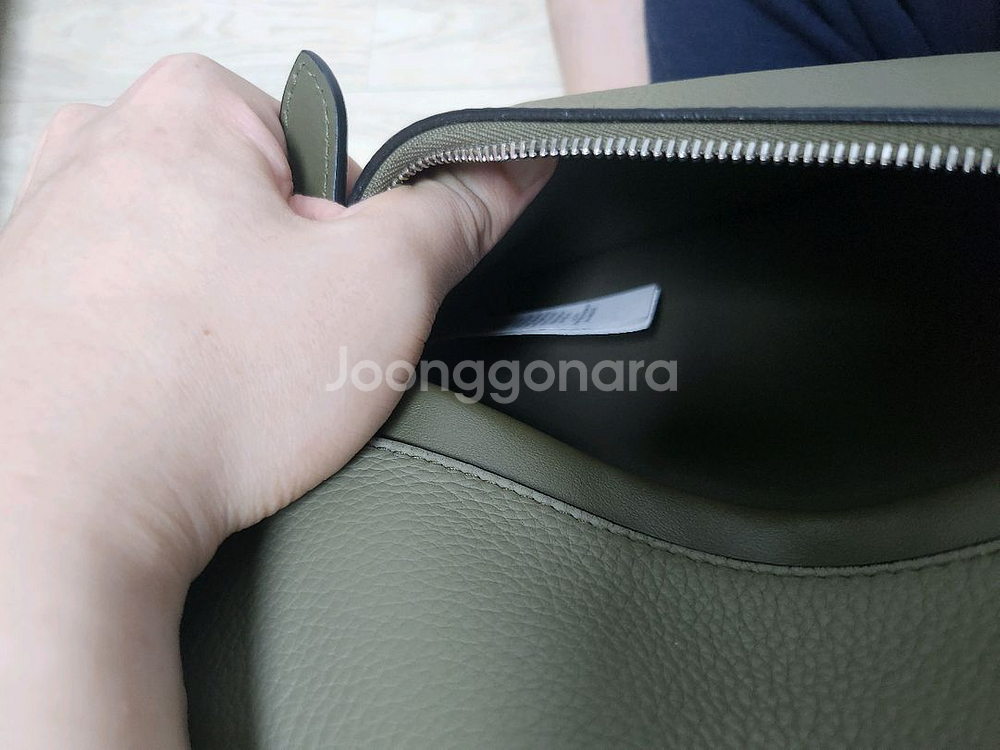 버버리 올림피아 메신저백 올리브 그린--8