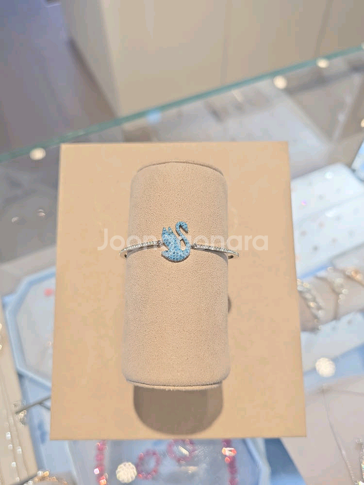 (새상품) 스와로브스키 팔찌--1