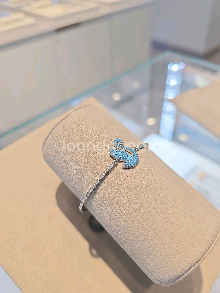 (새상품) 스와로브스키 팔찌--3