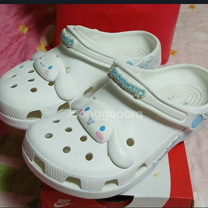 크록스 시나모롤크록스 j5 240