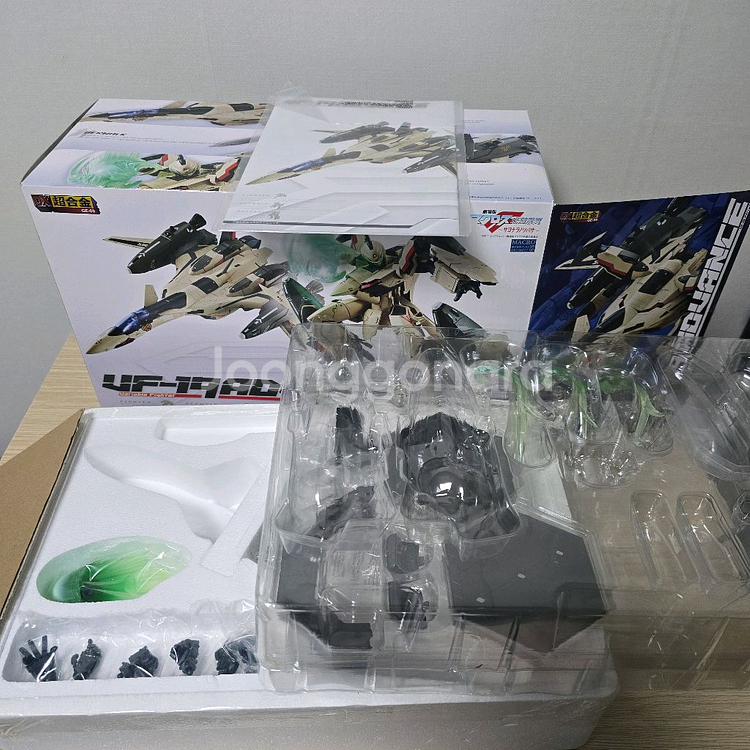 DX 초합금 마크로스 VF-19 어드밴스--4