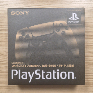 PS5 듀얼센스 30주년 새제품