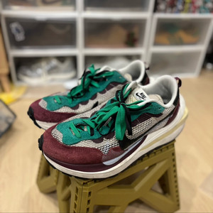 나이키 사카이 베이퍼와플 285