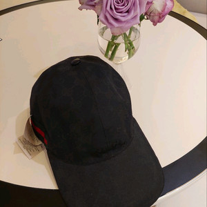 구찌 GG 로고 캔버스 블랙 볼캡 m
