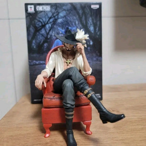 반프레스토 CxC 원피스 미호크 피규어