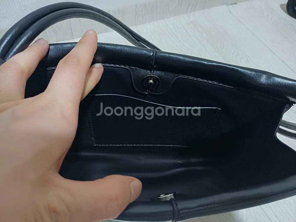(새상품) 블랙 스퀘어 숄더백--3