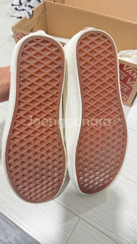 새상품 반스 클래식 올드 스쿨 VN0A3DZ3OXS1--6