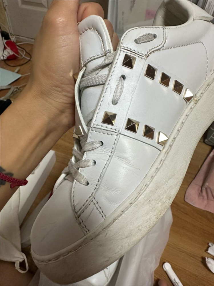 발렌티노 락스터드 스니커즈 240m--4