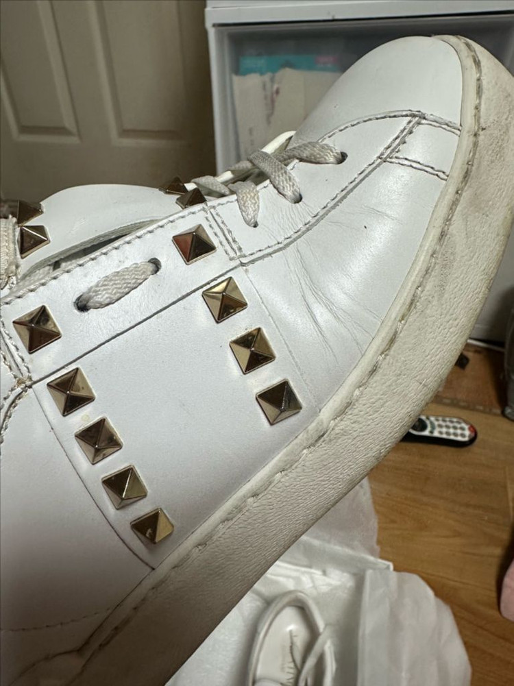 발렌티노 락스터드 스니커즈 240m--2