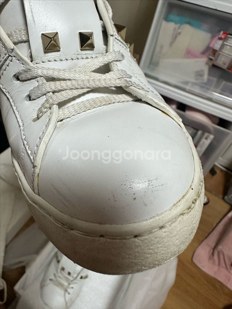 발렌티노 락스터드 스니커즈 240m--8