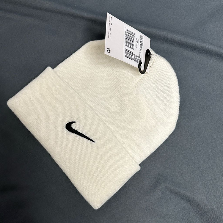 나이키 스투시 NRG 커프드 비니 서밋 화이트 새제품 팝니다. DN2191-121 이미지