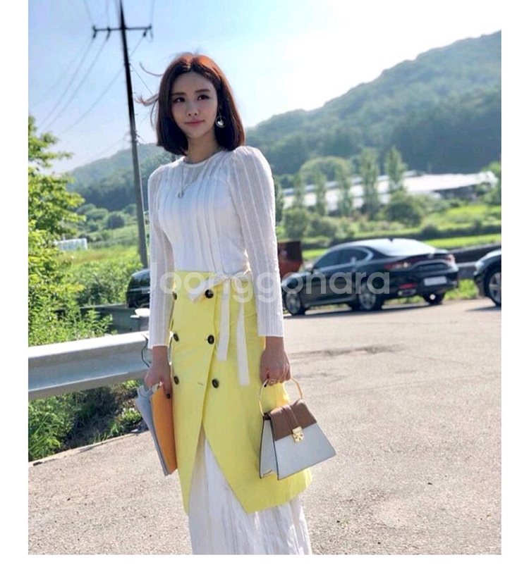 part of universe(파트오브유니버스)랩스커트--0