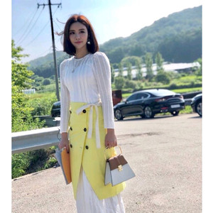 part of universe(파트오브유니버스)랩스커트