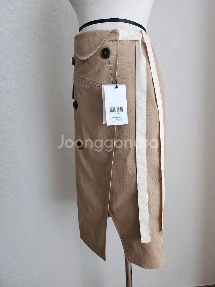 part of universe(파트오브유니버스)랩스커트--5