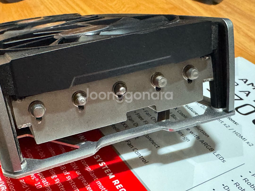 SAPPHIRE NITRO 5700XT 판매합니다.--3