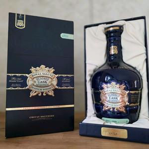 로얄샬루트 헌드레드 캐스크 공병팝니다