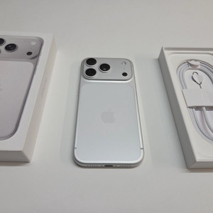 아이폰17프로 화이트 실버 256 자급제
