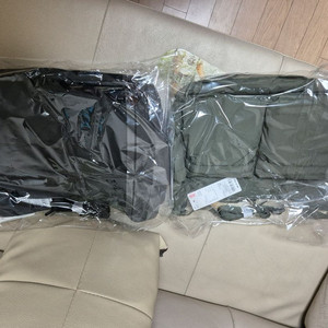 유니클로 멀티포켓 숄더백 그린 블랙 일괄