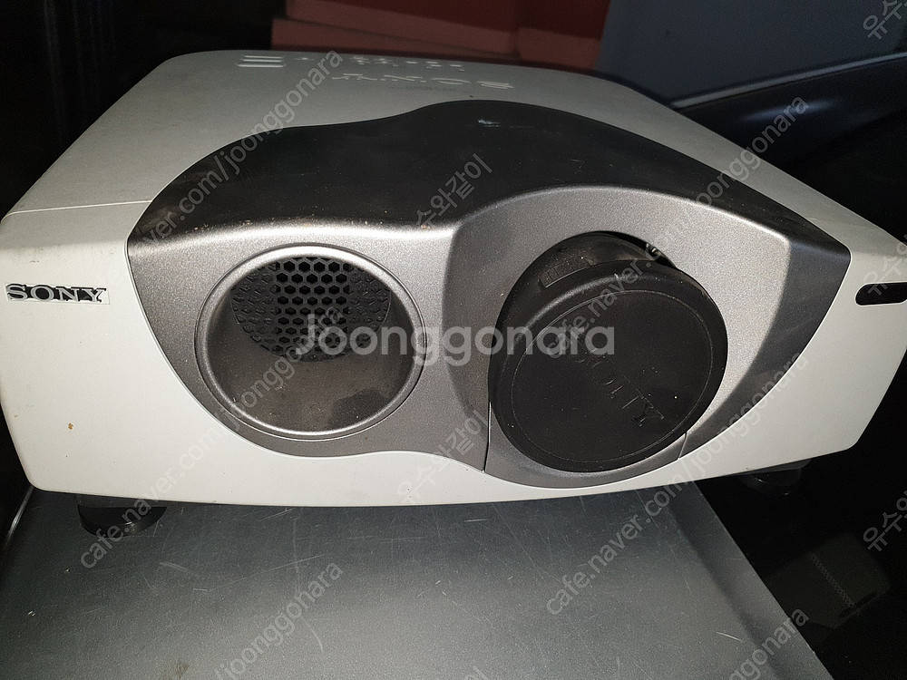 소니 vpl-vw10ht 프로젝터팝니다--0