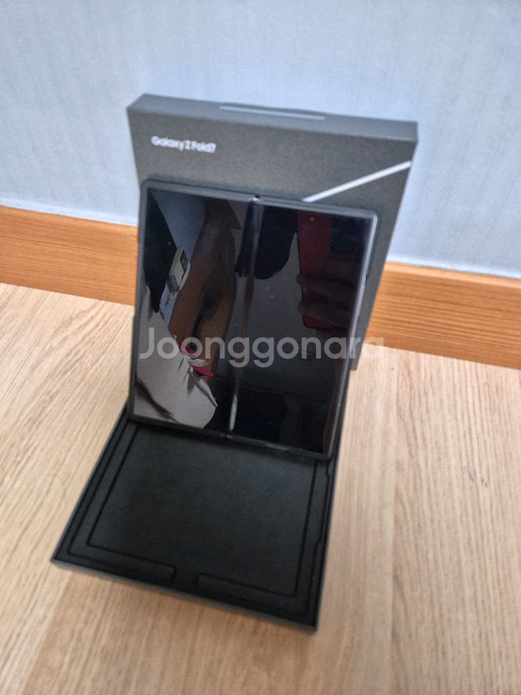 갤럭시 Z Fold7 512G 실버 자급제 팔아요--1