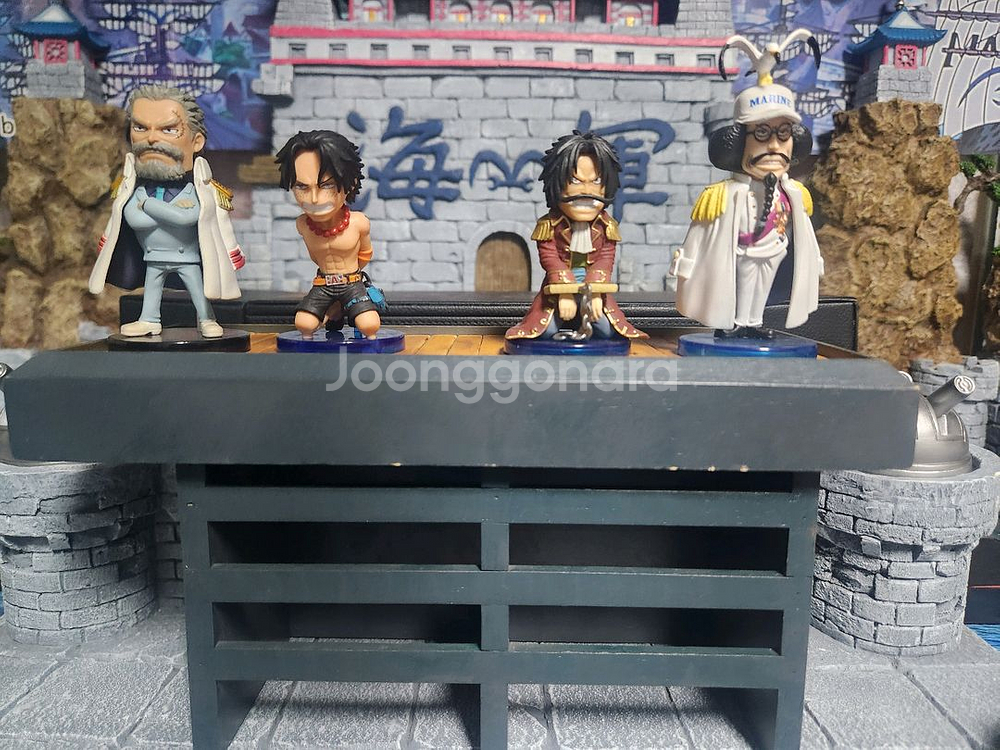 원피스 월콜 4종 및 정상전쟁 처형대 일괄--0