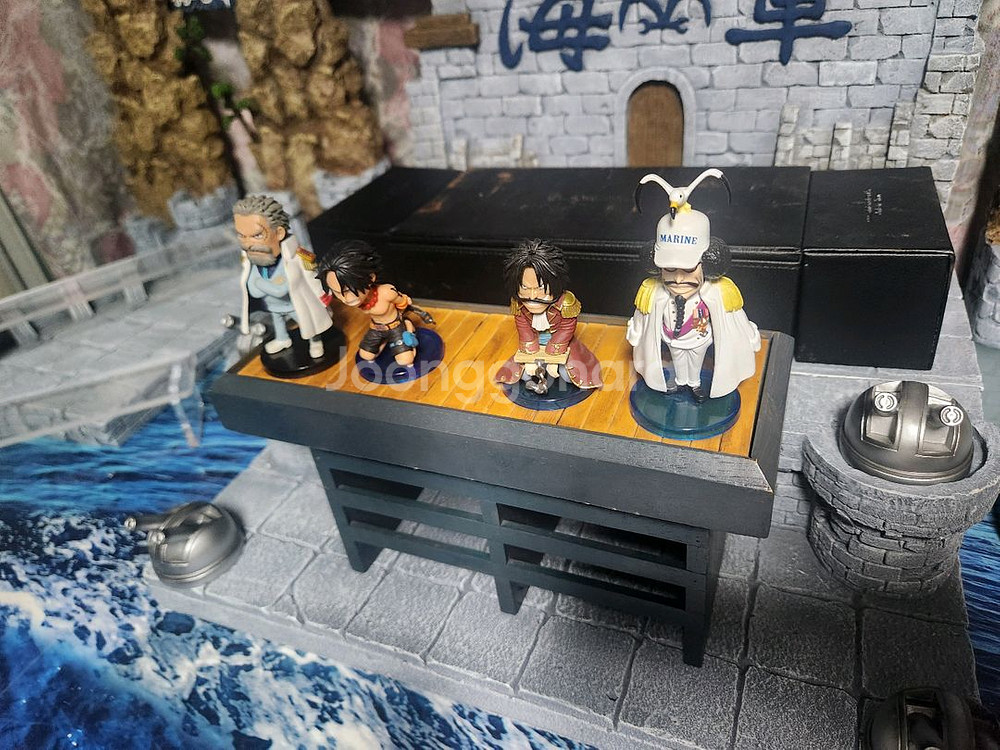 원피스 월콜 4종 및 정상전쟁 처형대 일괄--2