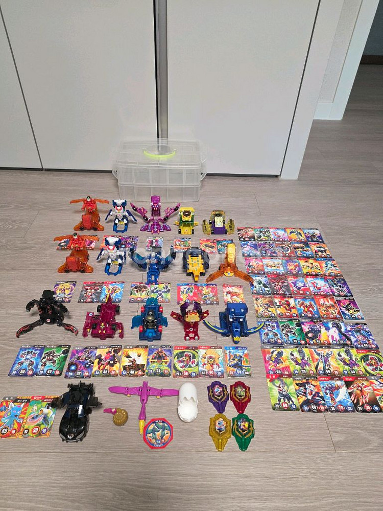 터닝메카드-스핑크스,타나토스 등 15개+메카드19장--0