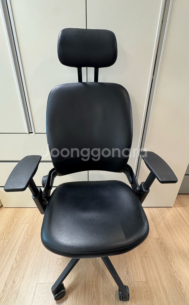 스틸케이스 립체어 레더(가죽)버전 헤드레스트(네고가능)--0