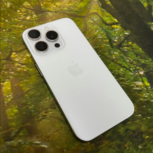 아이폰 15 pro 128기가 화이트