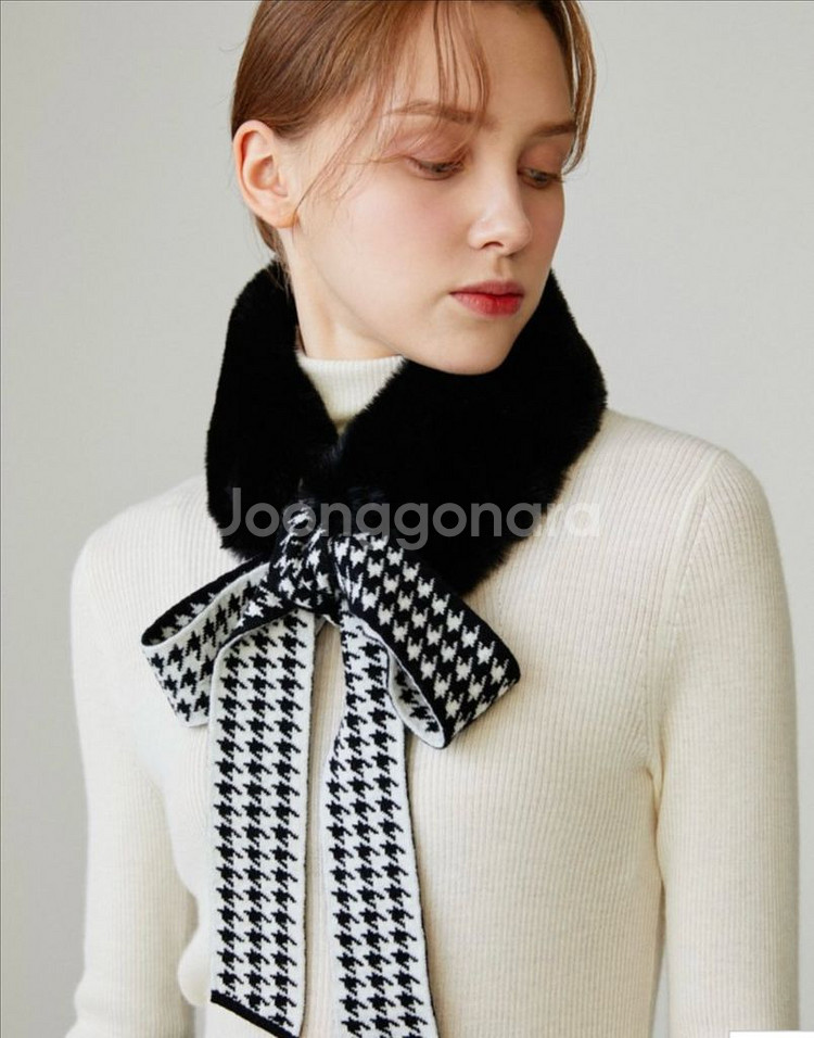 닥스 블랙퍼 울 체크 스카프--4