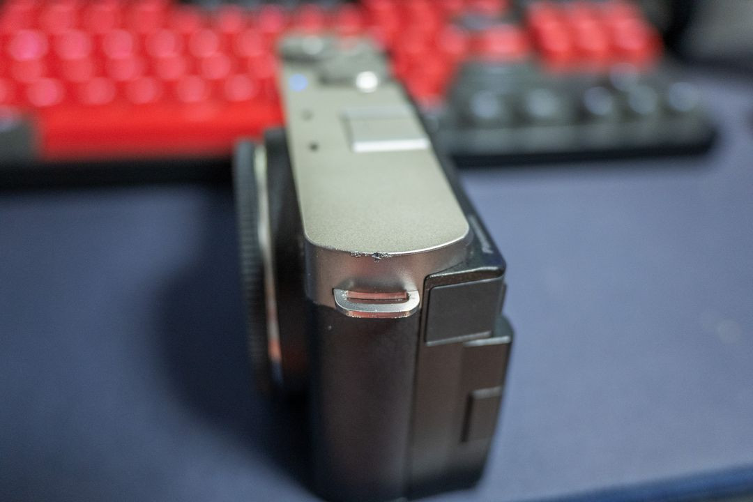 파나소닉 루믹스 S9 실버 바디--3