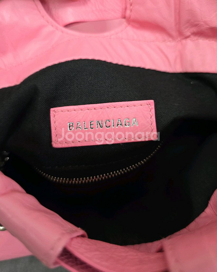 발렌시아가 크러쉬 토트백 스몰 판매--3