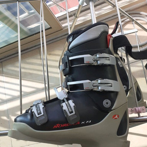 노르디카 스키부츠 250 255