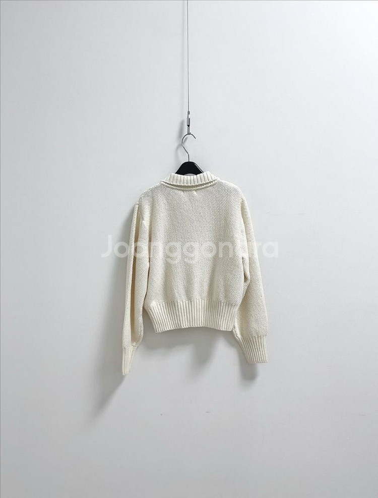 컴히얼 골드버튼 포인트 카라 가디건--4