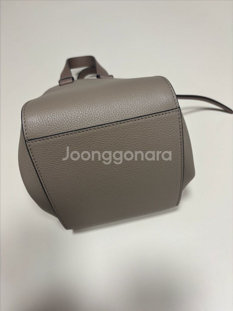 로에베 해먹백 컴팩트 샌드컬러--4