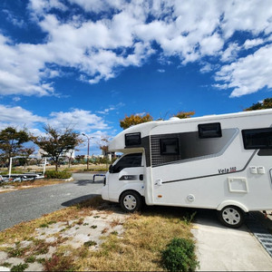 캠핑카)아리아모빌 벨라560