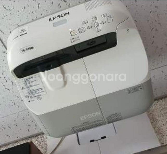 EPSON 극단초점 빔프로젝트 EB-585Wi 3300--2
