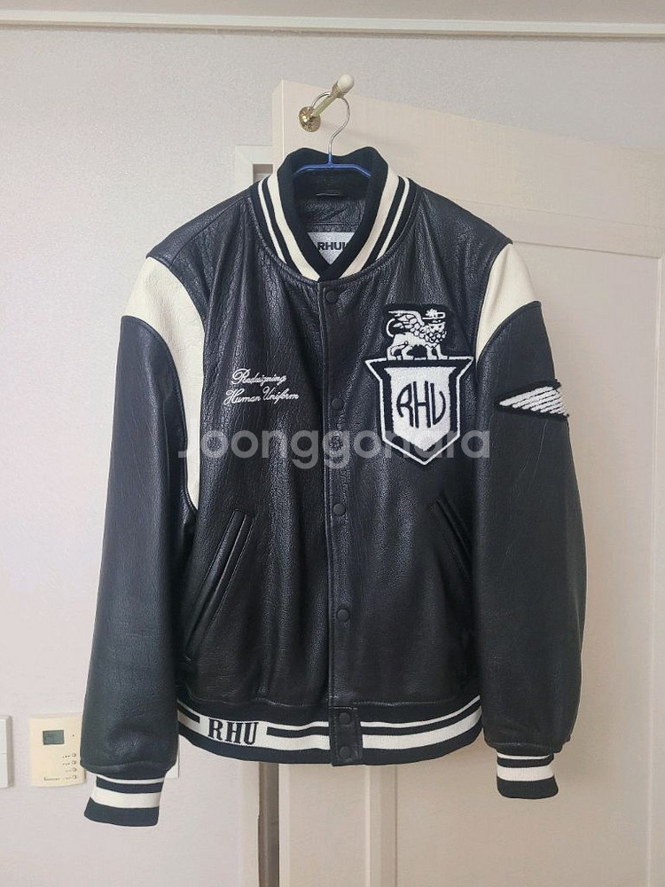 자라 X 루이지 레더 바시티자켓 L 판매해요--1