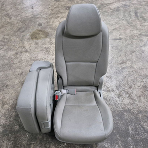 올뉴카니발 11인승 3열의자 팝니다 (운전석뒤쪽)