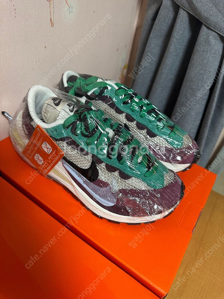 나이키 사카이 베이퍼와플 블랙 빌런 레드/ 블랙앤검--1