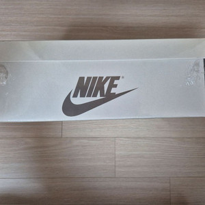 조던1 로우 트래비스 스캇 리버스 올리브255