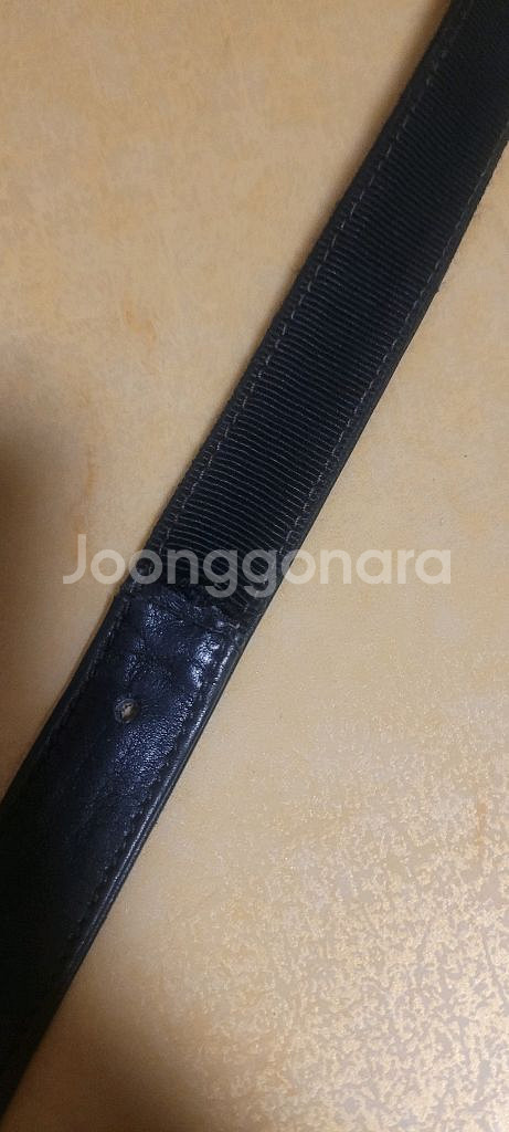 살바토레 페라가모 블랙 가죽 버킷백--3