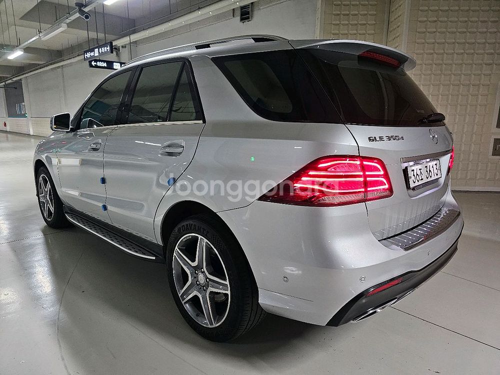 벤츠 GLE350d--6