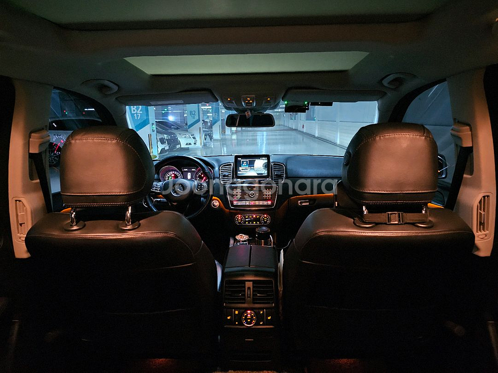 벤츠 GLE350d--4